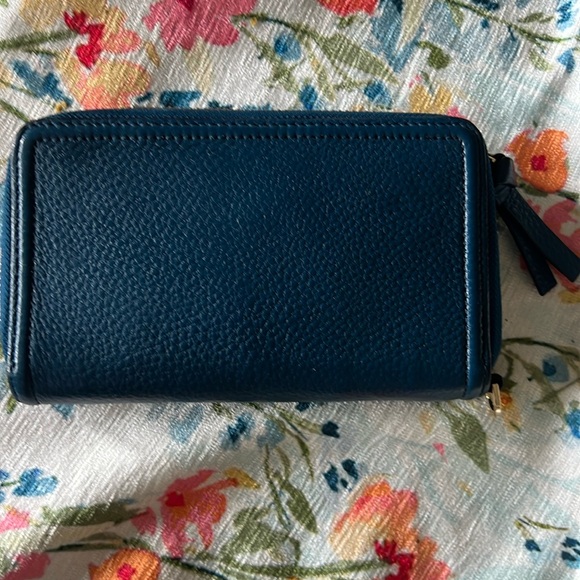 Tory Burch Blue Leather Zipper Wallet - Picture 2 of 11